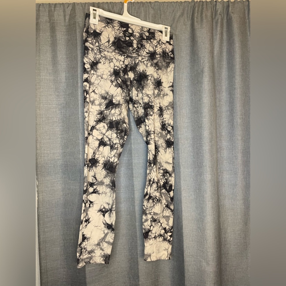 Marble Lululemon leggings
